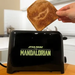 Tostadora Baby Yoda The Mandalorian