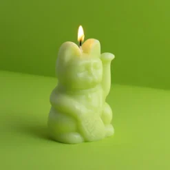 Vela en forma de gato de la suerte
